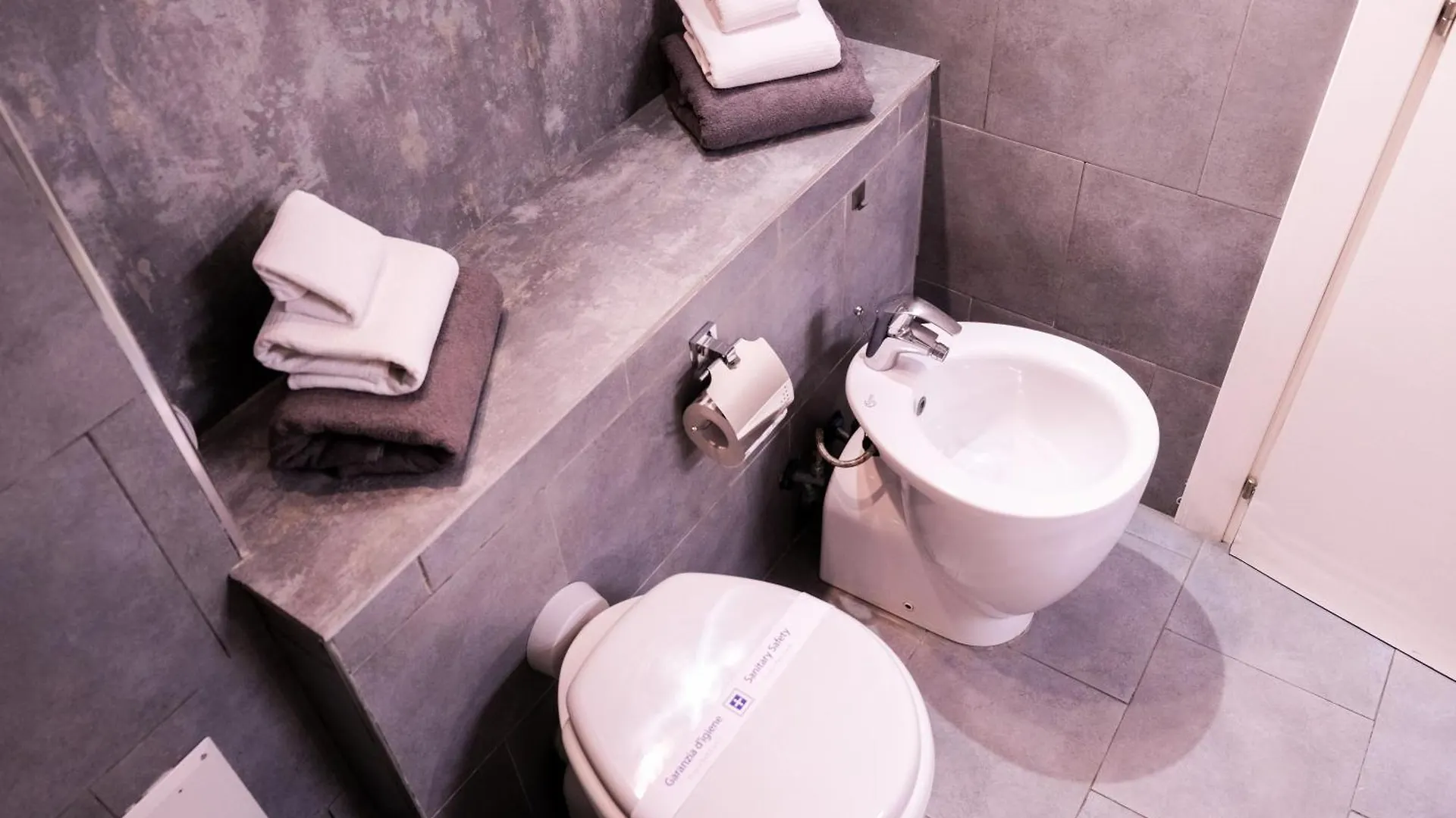 A Un Passo Dal Castello Maschio Angioino Appartment Neapel Italien
