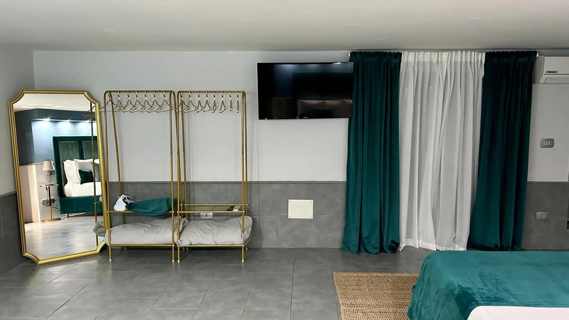 Apartment A Un Passo Dal Castello Maschio Angioino Appartment Neapel