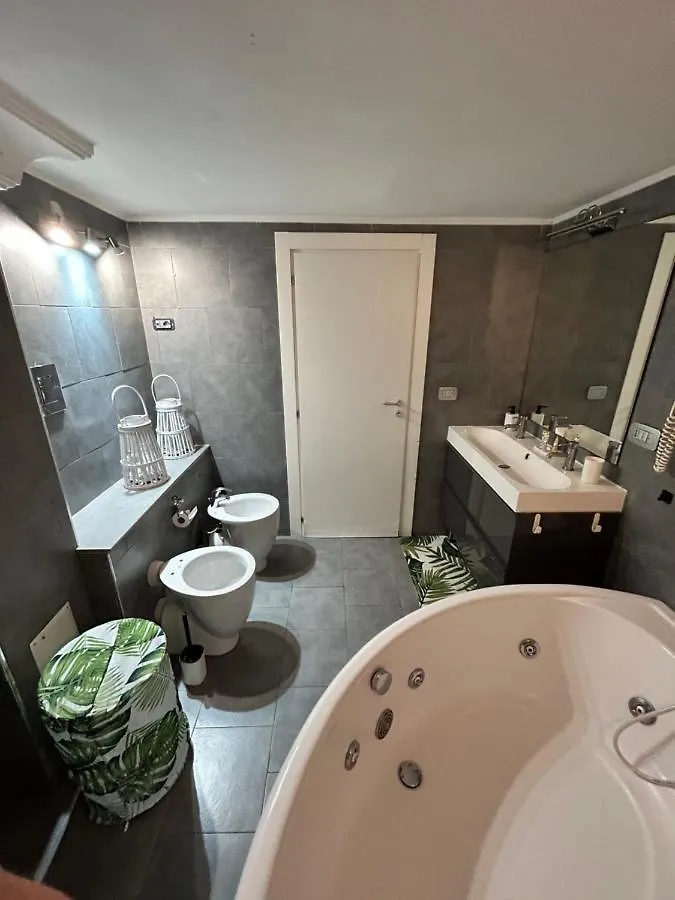 Apartment A Un Passo Dal Castello Maschio Angioino Appartment Naples