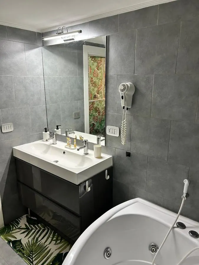 A Un Passo Dal Castello Maschio Angioino Appartment Naples 0*,